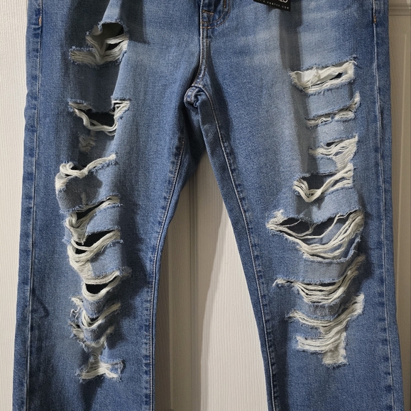 NWT Current/Elliot The Fling Slim Boyfriend Jeans in Tattered Destroy, Size 29. - Picture 4 of 15